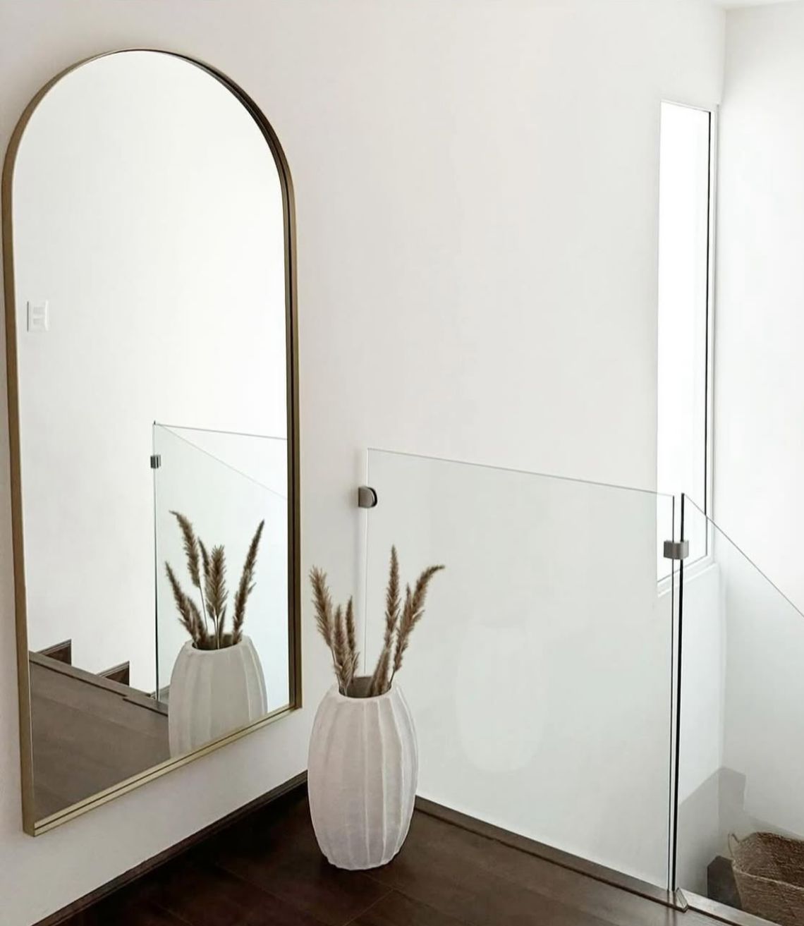 ARCO CON MARCO EN ACERO