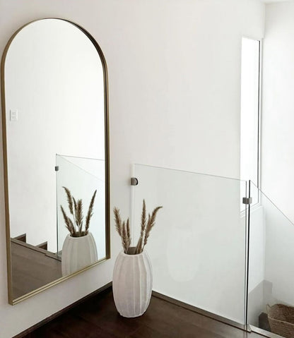 ARCO CON MARCO EN ACERO